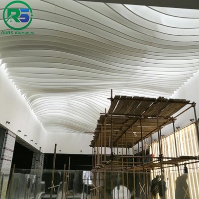 Environmental Friendly Linear Suspended Metal Ceiling 0.9mm White Aluminum Ceiling