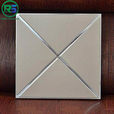 Wet Resistant Decorative Artistic Ceiling Tiles Drop For Kitchen And Washroom